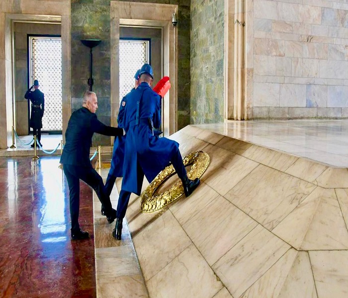 Başkan Kamil Göksu, Atamızın Huzurunda Olmanın Gururunu Yaşadık