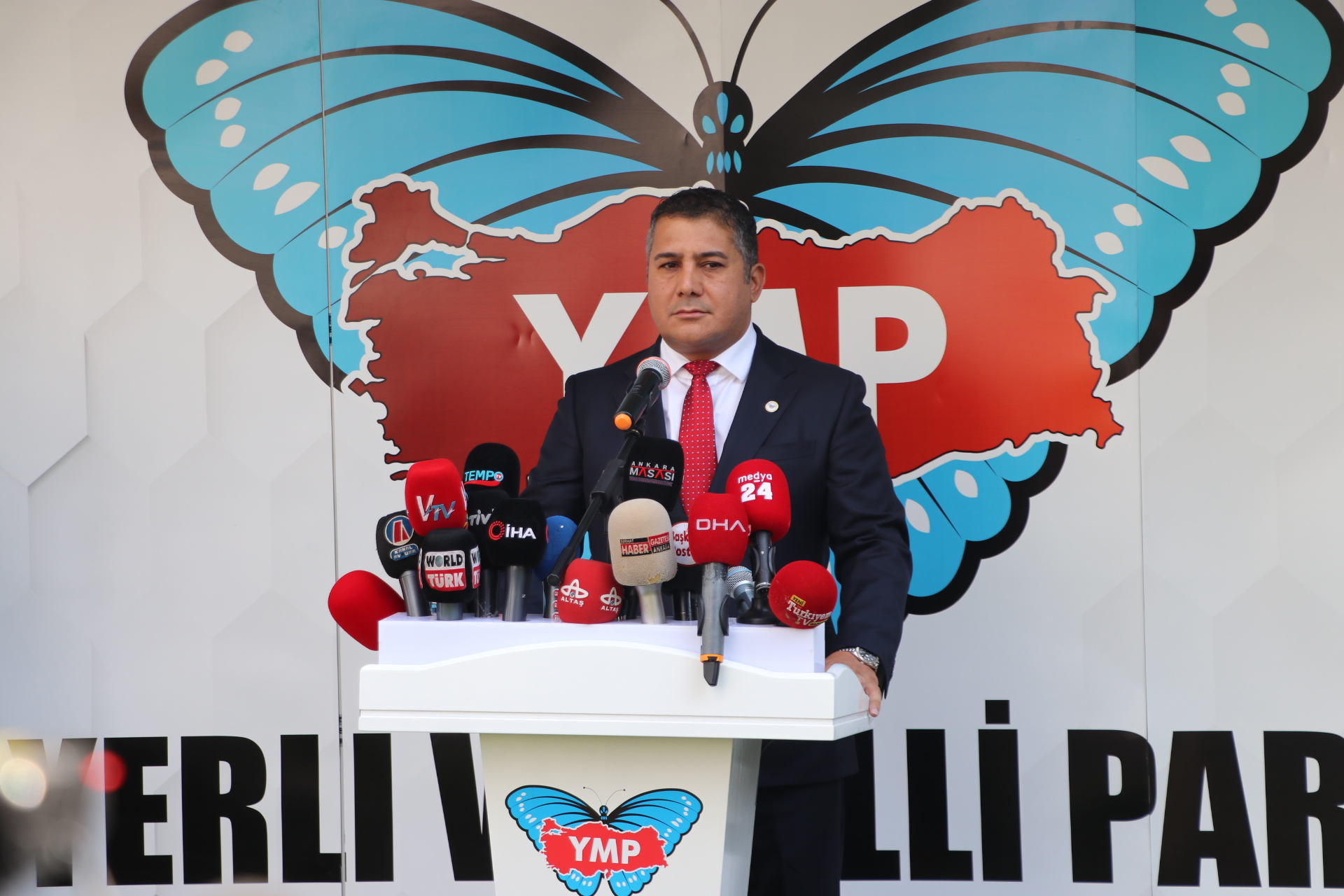 Teoman Mutlu; Dem Parti’yi Türkiye Partisi Olmaya Davet Ederken, CHP’ye De Yüklendi